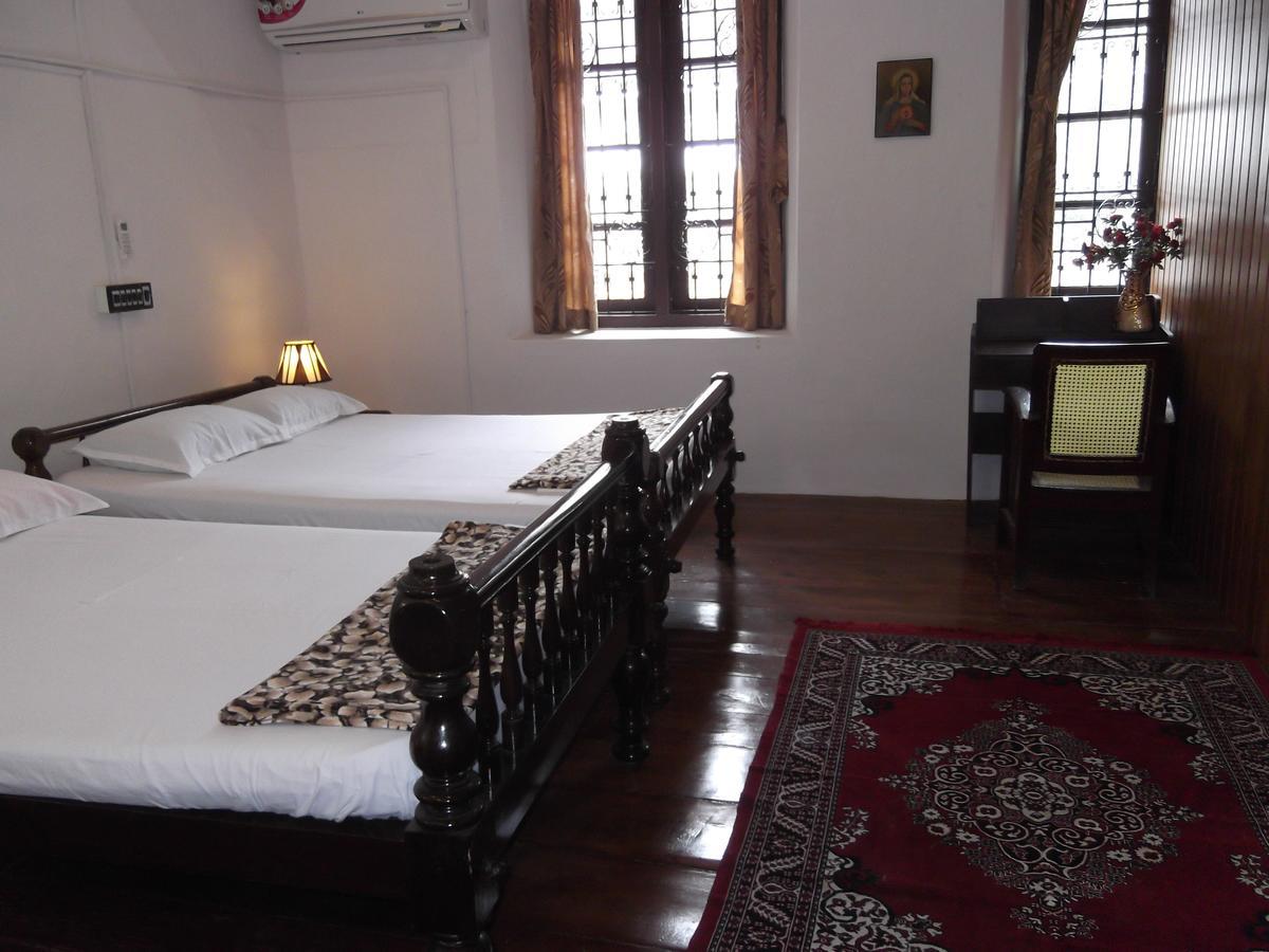 Madeleine Inn Kochi Luaran gambar